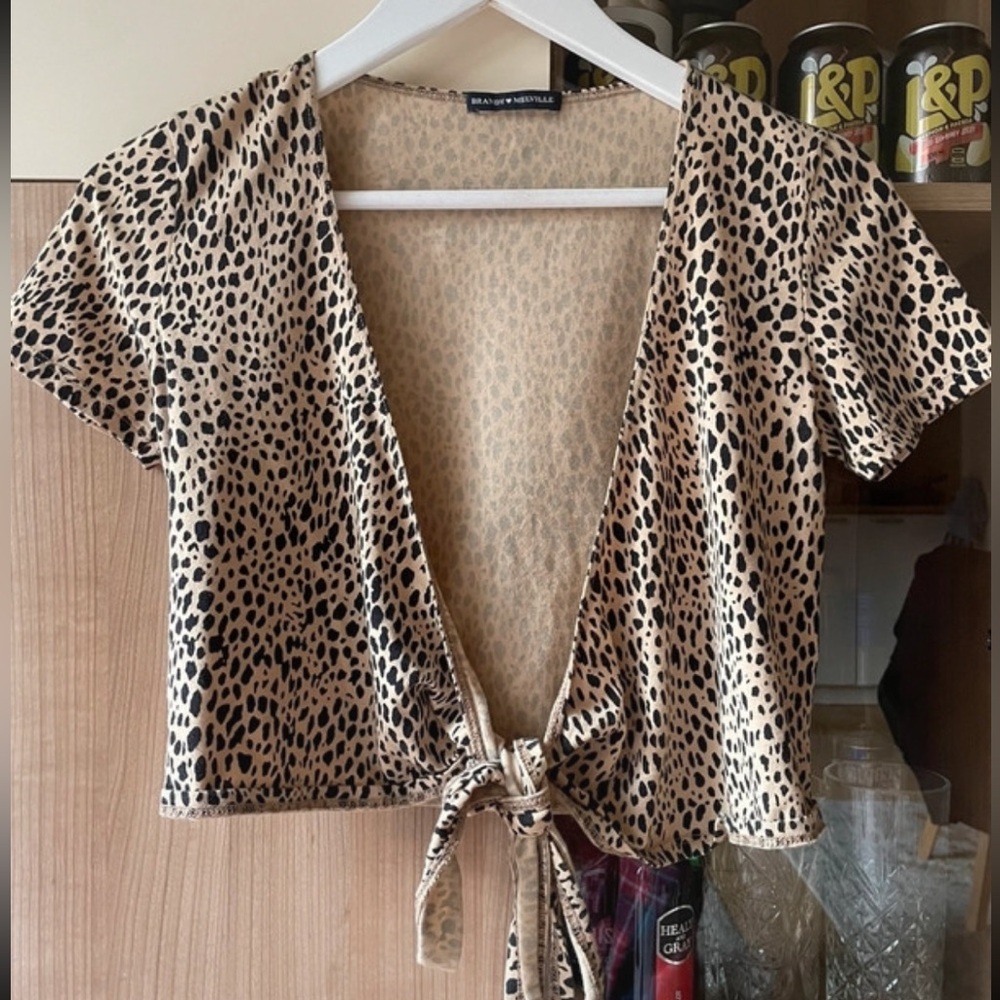 Brandy Melville Cheetah Front Tie Crop Top!